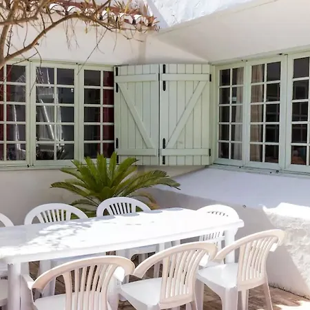House With 4 Bedrooms In With Pool Access Enclosed Garden Albufeira